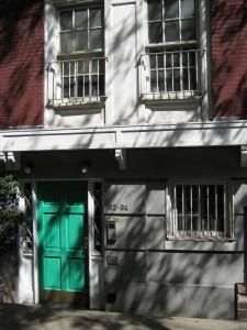 Il n. 94 (92-94) di MacDougal Street è stato il secondo appartamento di Dylan dopo l’esperienza di Woodstock!